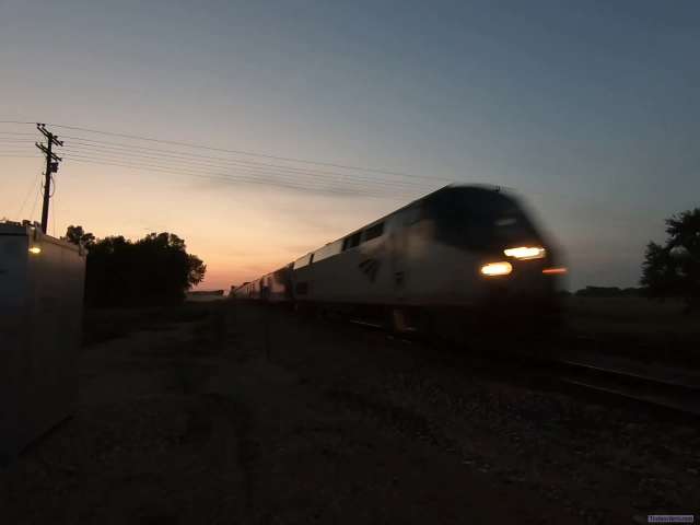 1-hour-late Amtrak #7 with two Siemens ALC-42 Charger engines...