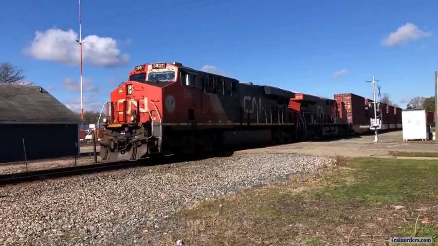 11/11/23 CN OCS Train Set returns Deadheading on CN Train Z 149